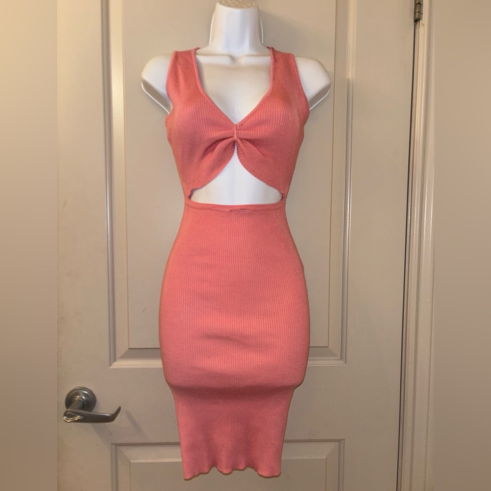 Revamped , dress , pink , medium